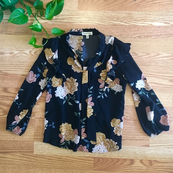 Monteau Tops - Monteau Floral Top